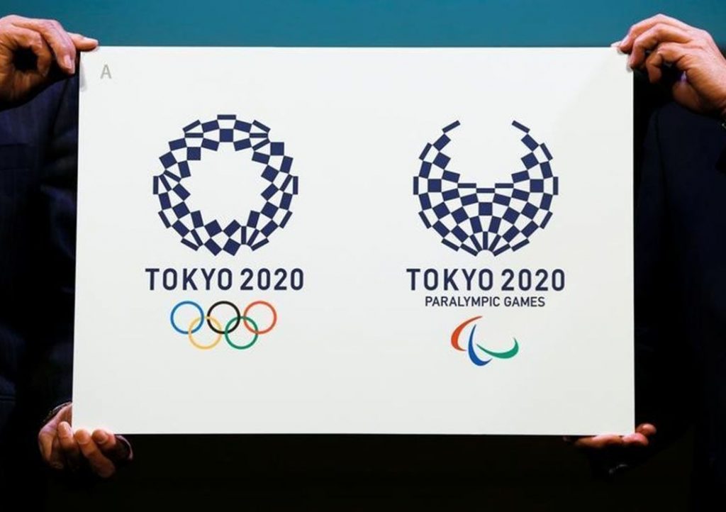 Logo dos Jogos Olímpicos Tóquio 2020 vistos durante evento no Japão.   25/04/2016  REUTERS/Thomas Peter/File Photo